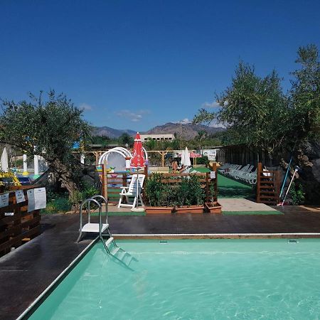 Glamping Alcantara Motta Camastra Exteriér fotografie