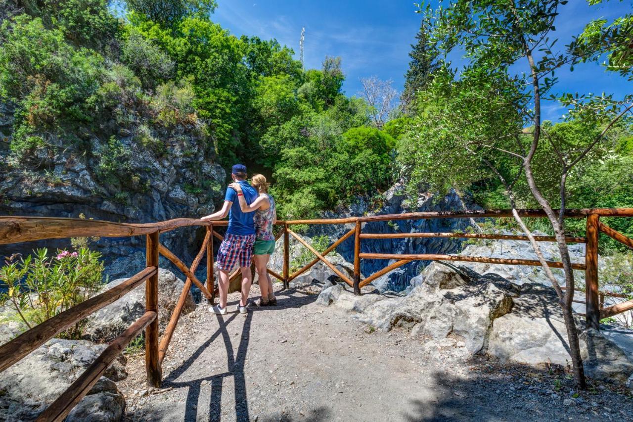 Glamping Alcantara Motta Camastra Exteriér fotografie